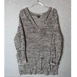 Torrid Sweater Womens 22/24(torrid 3) V-Neck Shoulder Knit Pullover Black‎ White